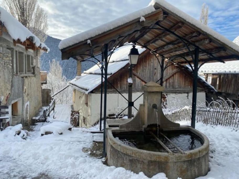 Chalet Avec Vue Sur Le Fort De Chateau Queyras Kültér fotó
